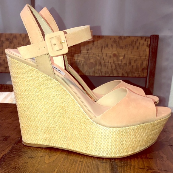 Steve Madden Shoes - Steve Madden Citrus Wedge Sandal New In Box